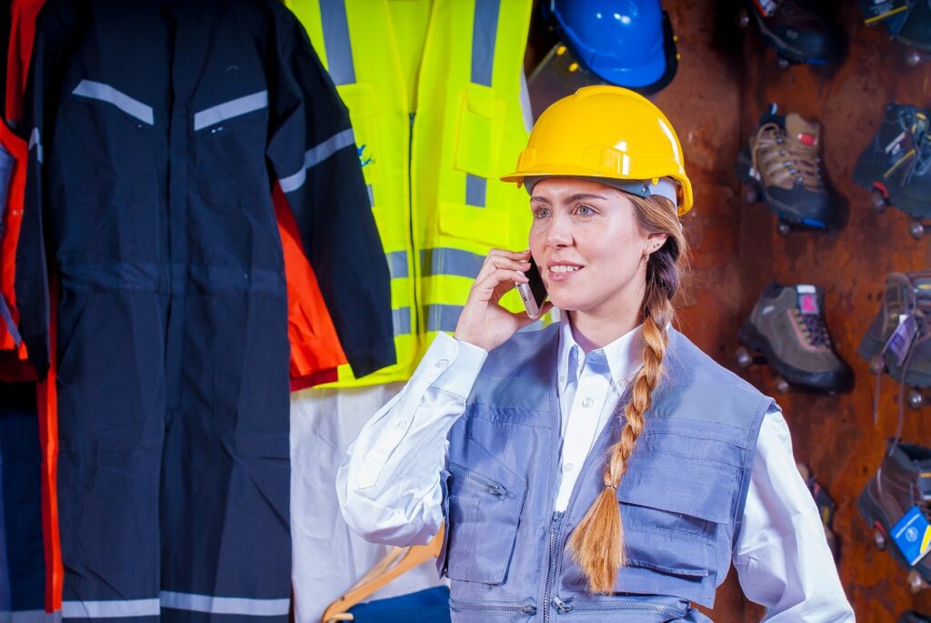 helmet, industrial, security-1636347.jpg